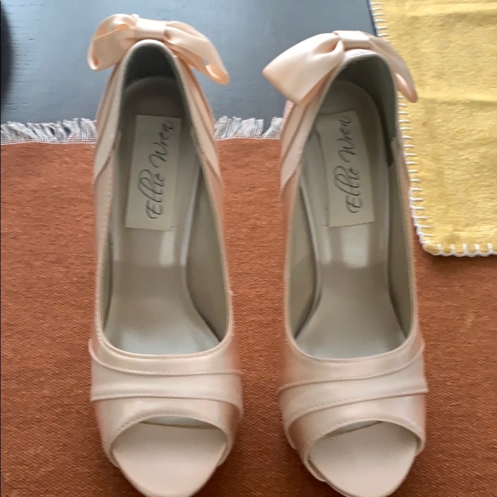 Wedding/Prom Shoes Brand New Never Worn